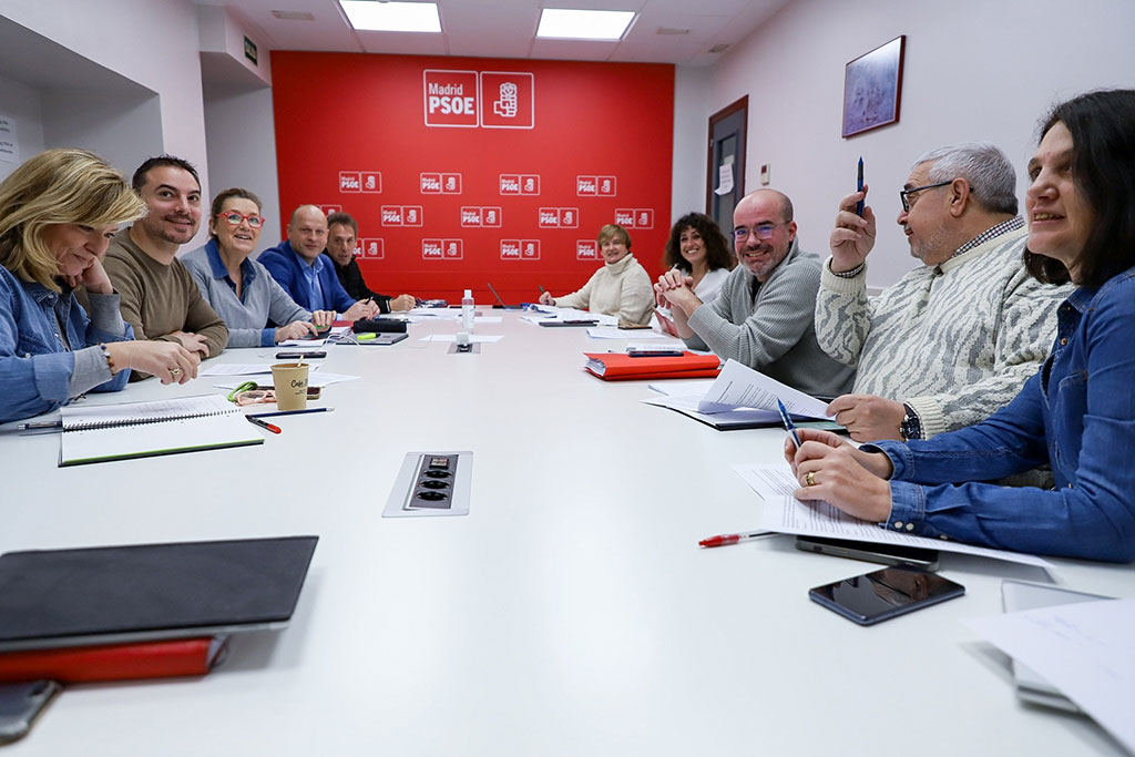 El candidato del PSOE-M a la Comunidad de Madrid ha reunido este domingo a su Comité Electoral para fijar las prioridades de la campaña y seguir trabajando en un proyecto alternativo para la región